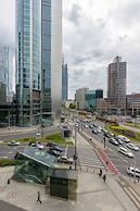 Apartment Jana Pawła II by Renters