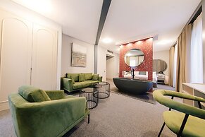 Strofi Boutique Hotel