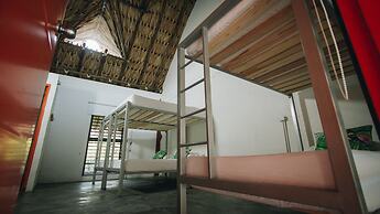 Makenke Hostel By Los Colores Ecoparque