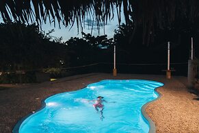 Makenke Hostel By Los Colores Ecoparque