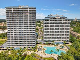 Lakefront Resort in Heart of Orlando Attractions - Tu Casa Vacations