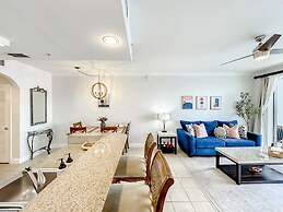 Lakefront Resort in Heart of Orlando Attractions - Tu Casa Vacations