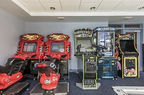 Lakefront Resort in Heart of Orlando Attractions - Tu Casa Vacations