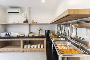 Hatchao Heritage Beachfront Resort