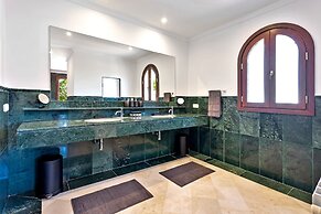 Sotogrande White House Villa