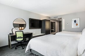 Holiday Inn Express & Suites Toronto Airport South by IHG