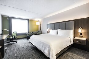 Holiday Inn Express & Suites Toronto Airport South by IHG