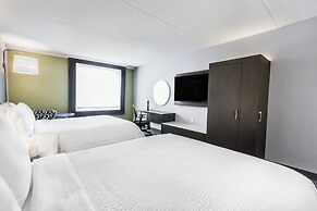 Holiday Inn Express & Suites Toronto Airport South by IHG