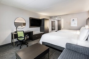Holiday Inn Express & Suites Toronto Airport South by IHG