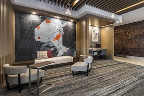 Holiday Inn Express & Suites Toronto Airport South by IHG
