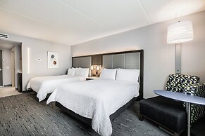 Holiday Inn Express & Suites Toronto Airport South by IHG