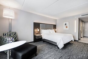 Holiday Inn Express & Suites Toronto Airport South by IHG