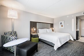Holiday Inn Express & Suites Toronto Airport South by IHG