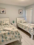 Three Bedroom Apartment #2 -- 5009 LBC -- Vusa Three Bedroom Condo Apa