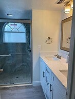 Three Bedroom Apartment #7 -- 2737 NPB -- Vusa Three Bedroom Condo Apa