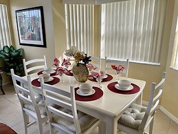 Three Bedroom Apartment #3 -- 5014 LBC -- Vusa Three Bedroom Condo Apa