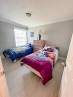 Three Bedroom Apartment #6 -- 5012 LBC -- Vusa Three Bedroom Condo Apa