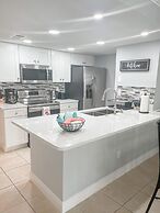 Three Bedroom Apartment #6 -- 5012 LBC -- Vusa Three Bedroom Condo Apa