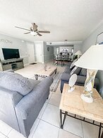 Three Bedroom Apartment #6 -- 5012 LBC -- Vusa Three Bedroom Condo Apa