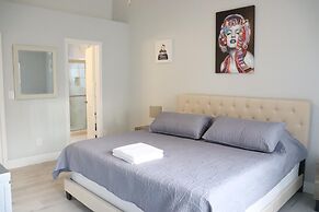 Three Bedroom Apartment #4 -- 5014 LBC -- Vusa Three Bedroom Condo Apa