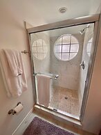 Three-bedroom Apartment - 5009 LBC - Vusa