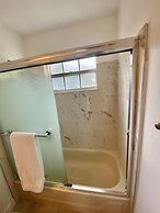 Three-bedroom Apartment - 5009 LBC - Vusa