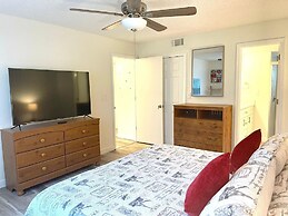 Three Bedroom Apartment #5 -- 5003 LBC -- Vusa Three Bedroom Condo Apa