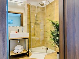 CONRAD Comfort Hotel****