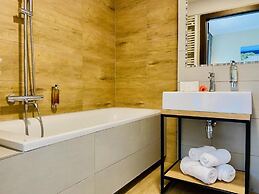 CONRAD Comfort Hotel****