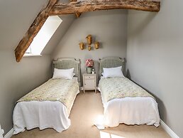 The Compton Cottage