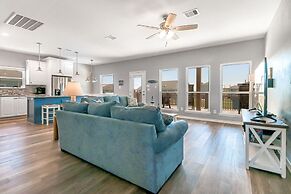 Tideâs Up 3 Bedroom Home by RedAwning