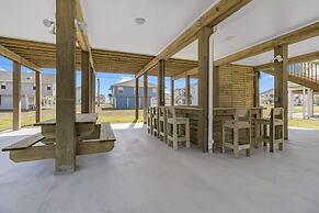 Tideâs Up 3 Bedroom Home by RedAwning