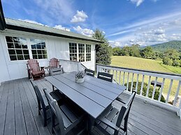 Peace Of Paradise 2 Bedroom Home by RedAwning