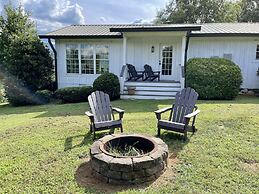 Peace Of Paradise 2 Bedroom Home by RedAwning