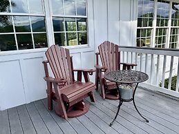 Peace Of Paradise 2 Bedroom Home by RedAwning