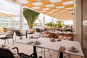 Radisson Blu Resort Lanzarote - Adults Only +16