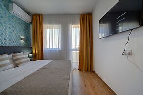 Tritoni Marina Apartments and Suites