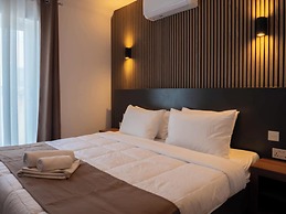 Tritoni Marina Apartments and Suites