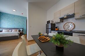 Tritoni Marina Apartments and Suites