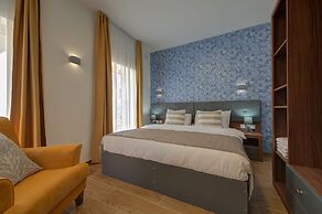 Tritoni Marina Apartments and Suites