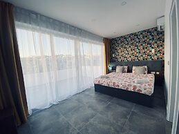 Tritoni Marina Apartments and Suites