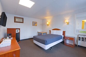 Sonrise Inn Lincoln Hwy By OYO