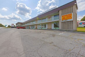 Sonrise Inn Lincoln Hwy By OYO