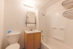 Sonrise Inn Lincoln Hwy By OYO