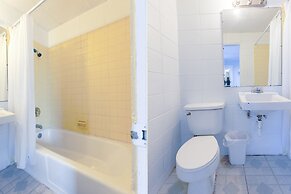 Sonrise Inn Lincoln Hwy By OYO