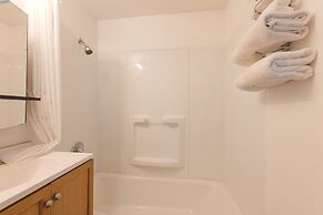 Sonrise Inn Lincoln Hwy By OYO