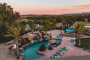 Mermaid by Avantstay Private Estate w/ Pool, Volleyball & Arcade!