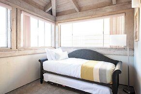 Sea Glass by Avantstay 5BR Unique Beach House on Balboa Peninsula w/ P