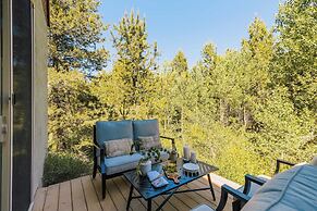 Little Red by Avantstay Peaceful Serene Cabin W/hot Tub & Pine Tree Vi