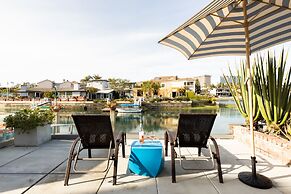 Bay Breeze by Avantstay Bayfront Home w/ Fire Pit & Private Dock in Ba